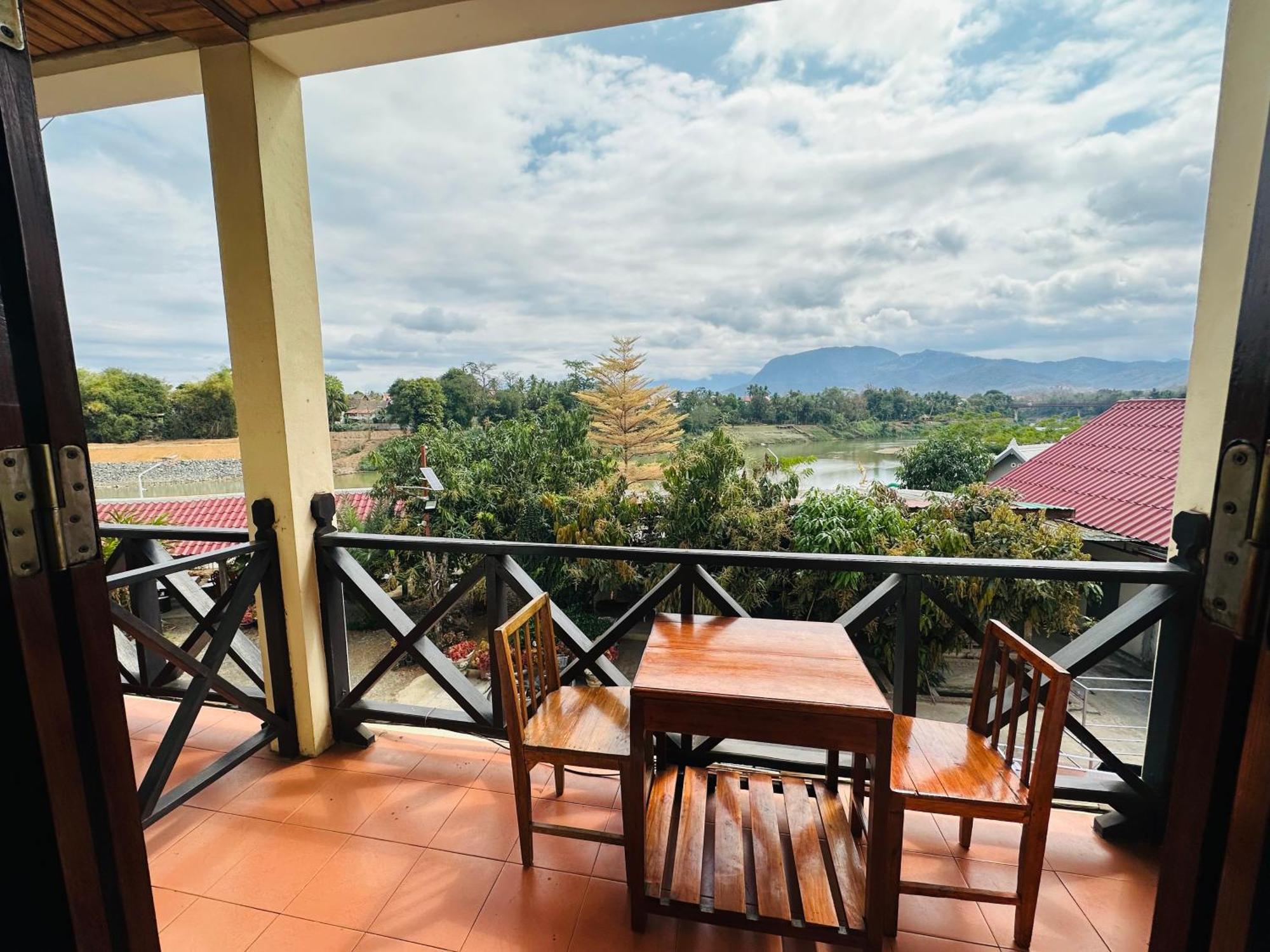 Kingkham Riverside Hotel Λουάνγκ Πραμπάνγκ Εξωτερικό φωτογραφία