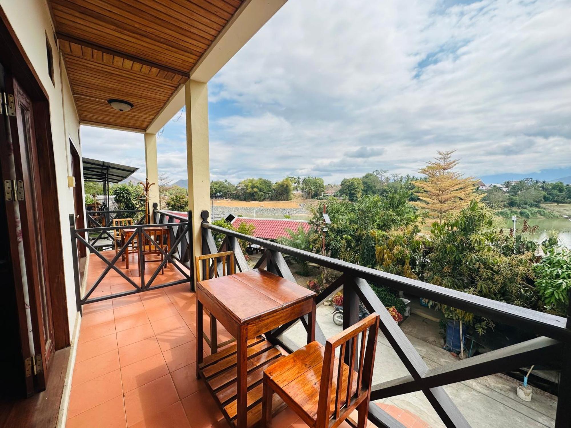 Kingkham Riverside Hotel Λουάνγκ Πραμπάνγκ Εξωτερικό φωτογραφία
